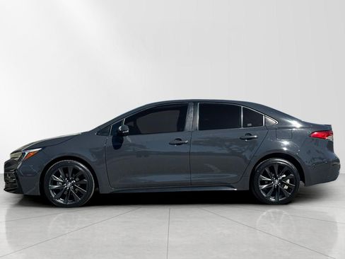 Used 2023 Toyota Corolla SE w/ SE Package image 7