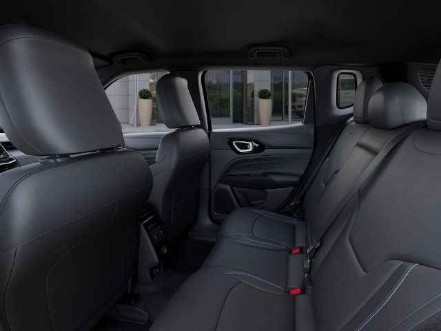 Used 2026 Jeep Compass Limited AWD/4WD image 23