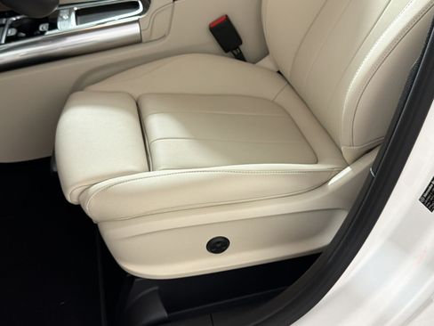 Used 2026 Mercedes-Benz GLA 250 4MATIC image 15