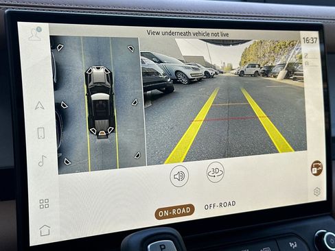 New 2026 Land Rover Defender 110 X-Dynamic SE image 26