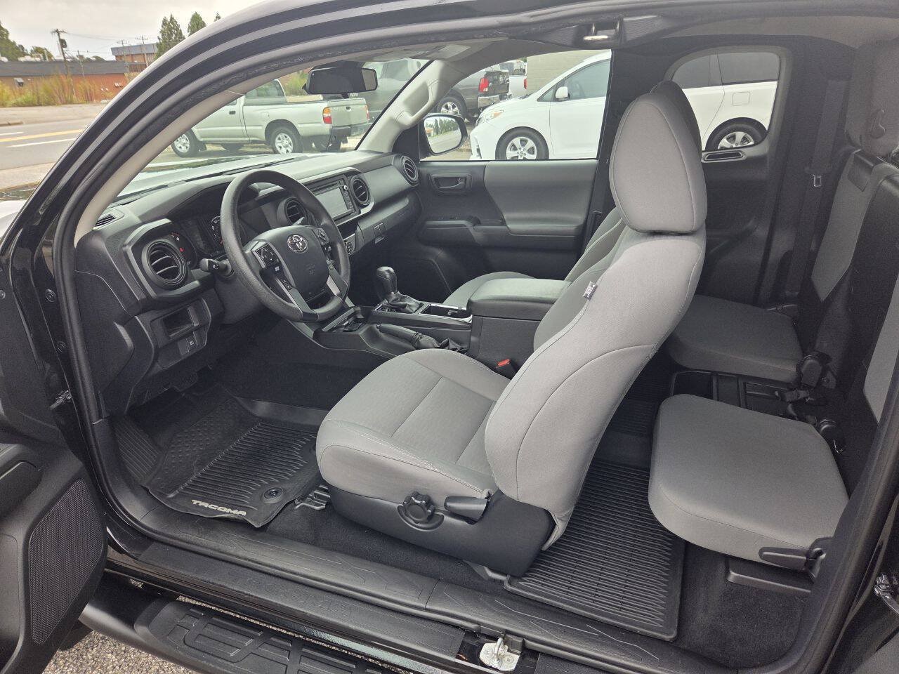 Used 2019 Toyota Tacoma SR w/ SX Package AWD/4WD image 11