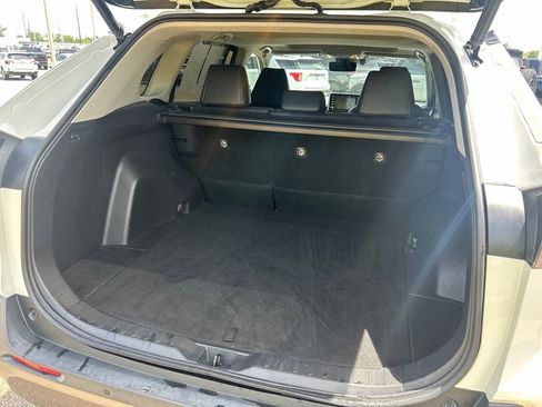 Used 2019 Toyota RAV4 Limited AWD/4WD image 13