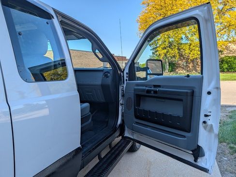 Used 2012 Ford F250 XL w/ PWR Equipment Group AWD/4WD image 15