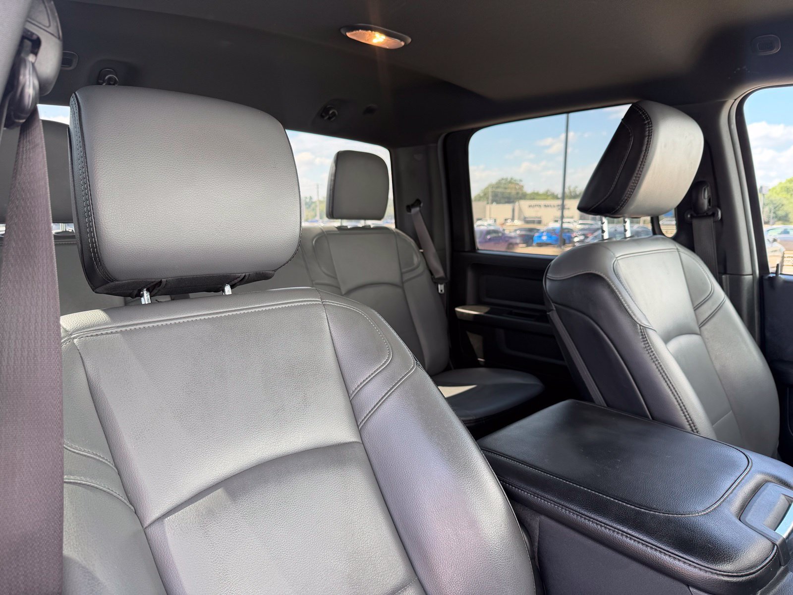 Used 2023 RAM 3500 Tradesman RWD image 34