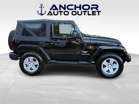 Used 2012 Jeep Wrangler Sahara AWD/4WD image 6