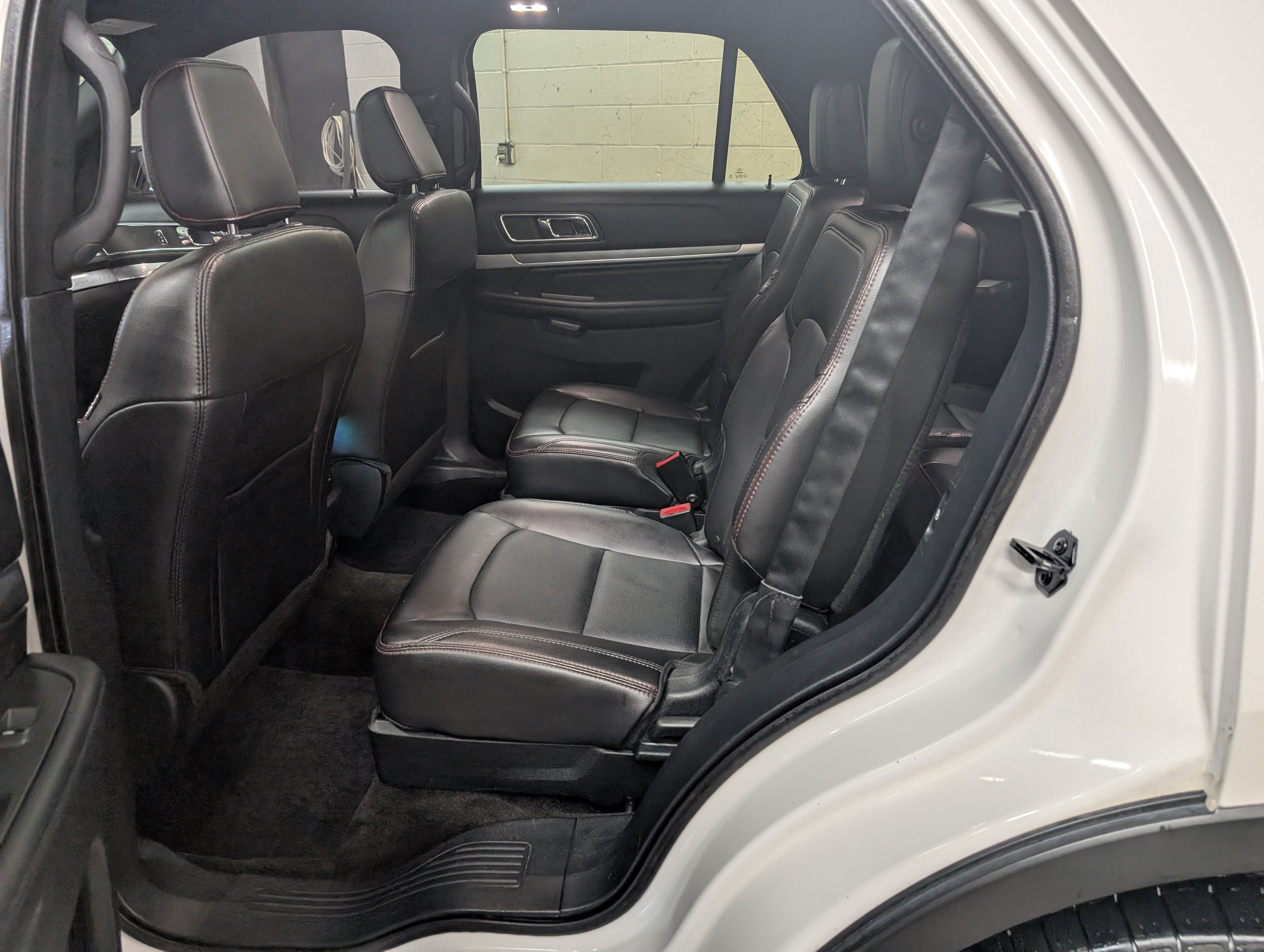 Used 2018 Ford Explorer Sport w/ Equipment Group 401A AWD/4WD image 16