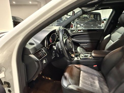 Used 2019 Mercedes-Benz GLE 400 4MATIC image 18