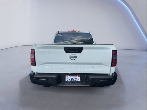 Used 2023 Nissan Frontier S image 5