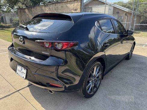 Used 2021 MAZDA MAZDA3 s FWD image 10