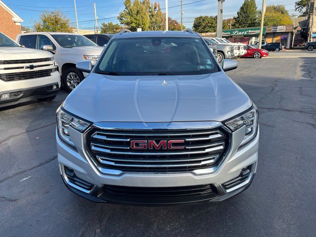 Used 2022 GMC Terrain SLT w/ Infotainment Package II AWD/4WD image 8