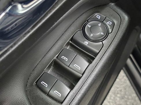 Used 2022 Chevrolet Equinox LT AWD/4WD image 32