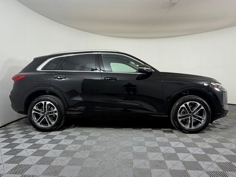 Certified 2025 Audi Q5 Premium w/ Convenience Package AWD/4WD image 8