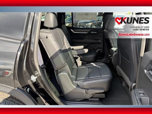 New 2026 GMC Acadia Elevation w/ Black Edition AWD/4WD image 17