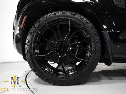 Used 2023 Land Rover Defender 90 V8 image 58