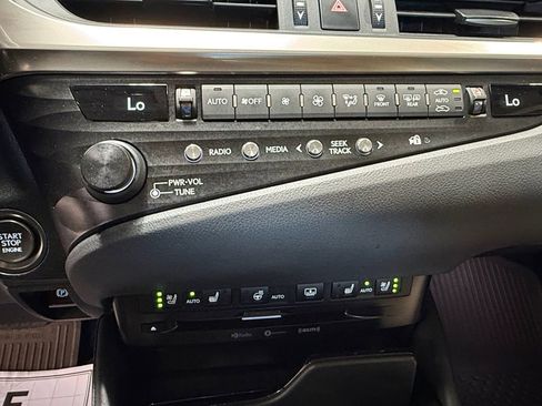 Used 2019 Lexus ES 350 w/ Accessory Package FWD image 32