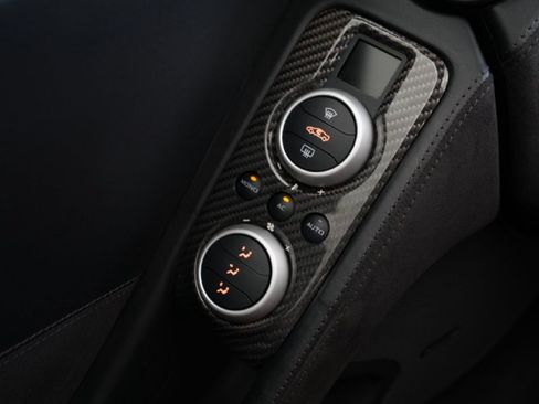 Used 2015 McLaren 650S Spider RWD image 27