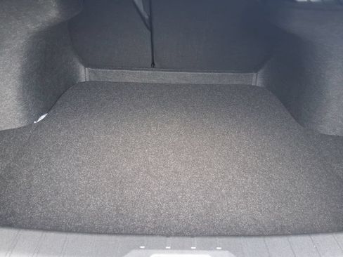 New 2026 Nissan Sentra SR w/ Floor Mat Package FWD image 8