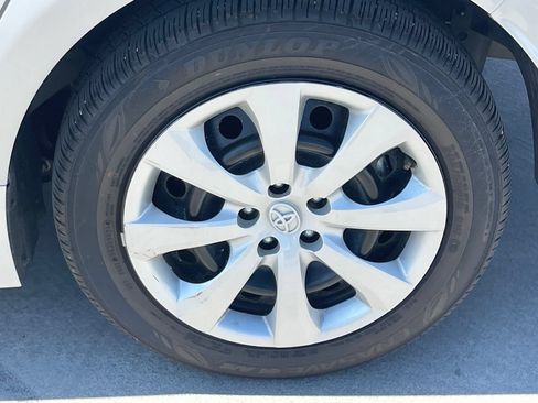 Used 2025 Toyota Corolla LE FWD image 6