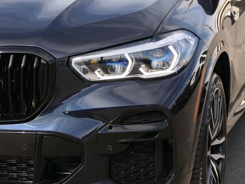 Used 2022 BMW X5 M50i w/ Executive Package image 8