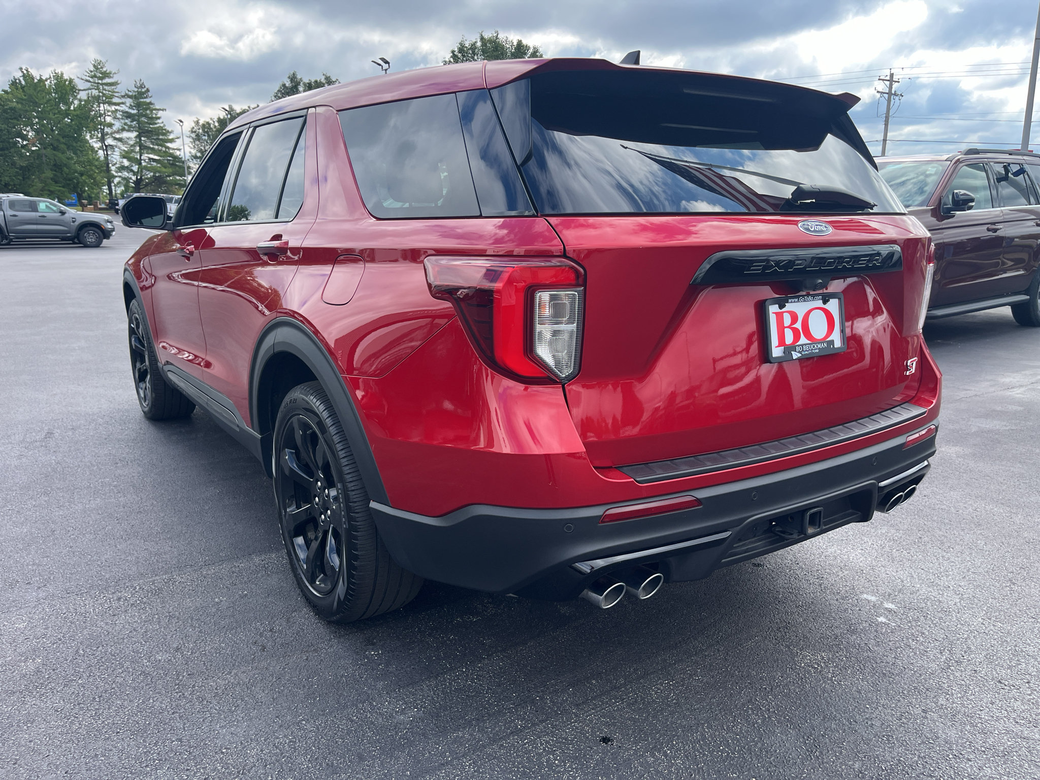 Used 2022 Ford Explorer ST w/ Equipment Group 401A AWD/4WD image 6