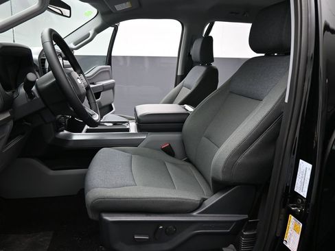 New 2025 Ford F150 XLT w/ Equipment Group 303A High image 9