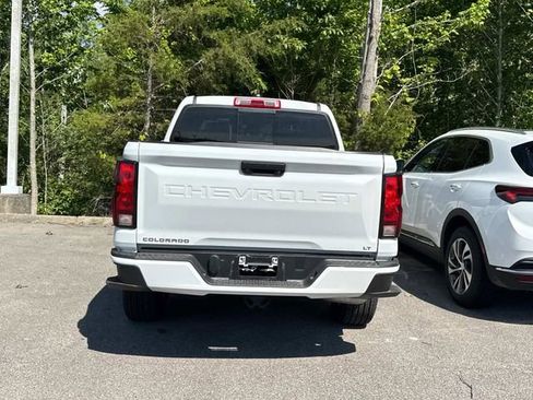 Used 2024 Chevrolet Colorado LT w/ LT Convenience Package RWD image 7