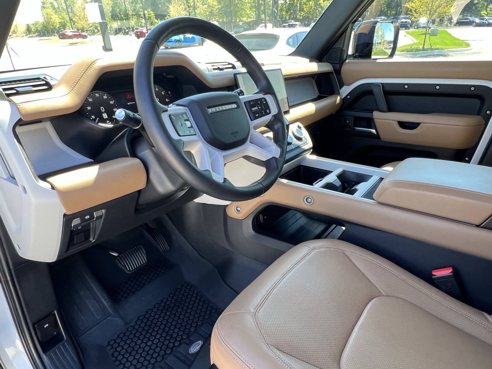Used 2025 Land Rover Defender 110 S AWD/4WD image 16