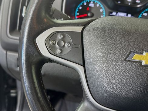 Used 2022 Chevrolet Colorado LT image 14