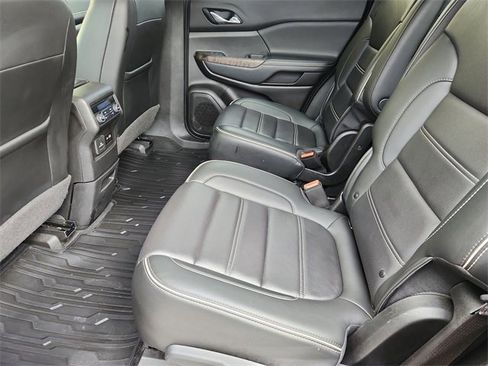 Used 2021 GMC Acadia Denali w/ Denali Technology Package image 25