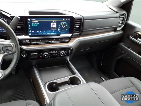 Used 2024 Chevrolet Silverado 2500 LT image 17