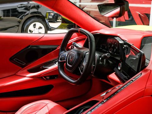 Used 2023 Chevrolet Corvette Stingray Premium Cpe w/ Z51 Performance Package RWD image 16
