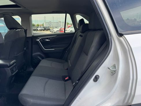Used 2022 Toyota RAV4 XLE w/ Convenience Package AWD/4WD image 29