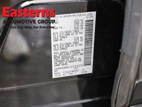 Used 2025 Nissan Pathfinder SL w/ SL Premium Package AWD/4WD image 39