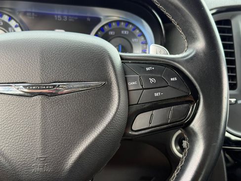 Used 2018 Chrysler 300 S w/ 300S Premium Group AWD/4WD image 14