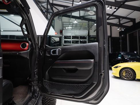 Used 2019 Jeep Wrangler Unlimited Rubicon image 29