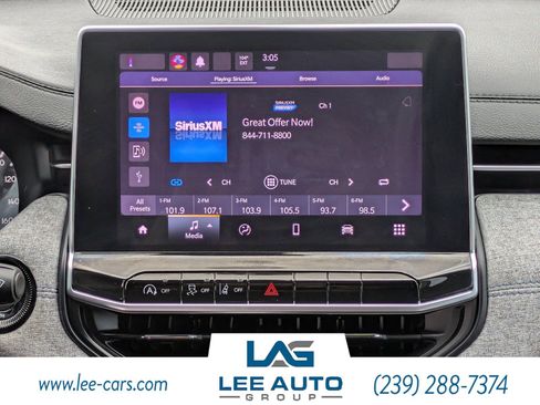 Used 2022 Jeep Compass Latitude FWD image 14