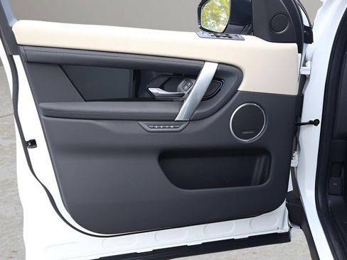 New 2025 Land Rover Discovery Sport S image 24