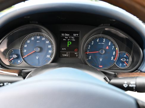 Used 2012 Maserati GranTurismo Convertible RWD image 26