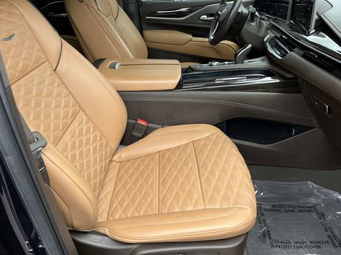 Certified 2022 Cadillac Escalade ESV Sport w/ Touring Package image 24