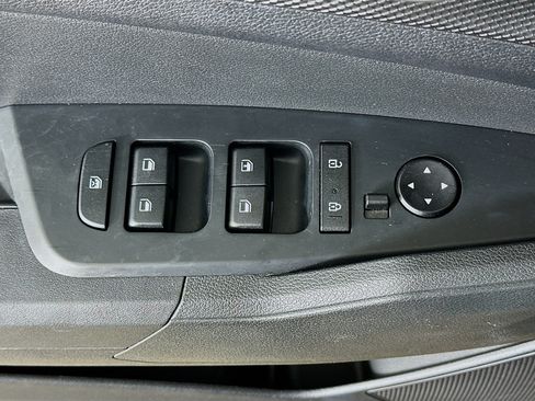 Used 2025 Kia Sportage LX FWD image 15