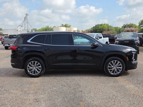 Certified 2025 Buick Enclave Preferred FWD image 39