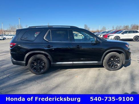 Certified 2025 Honda Pilot Touring image 7