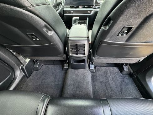 Used 2025 Kia Sportage SX AWD/4WD image 29