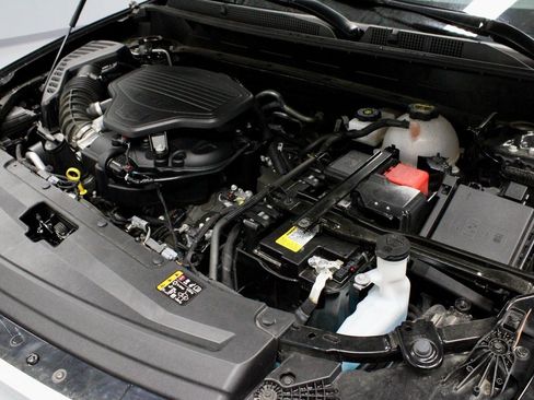 Used 2025 Cadillac XT6 Premium Luxury image 20