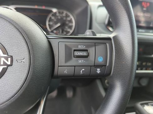 Certified 2022 Nissan Rogue SV image 36