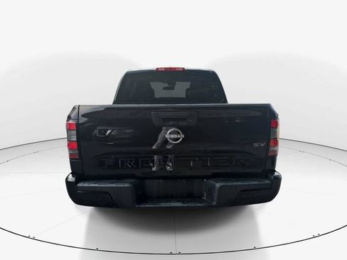 Used 2023 Nissan Frontier SV RWD image 7