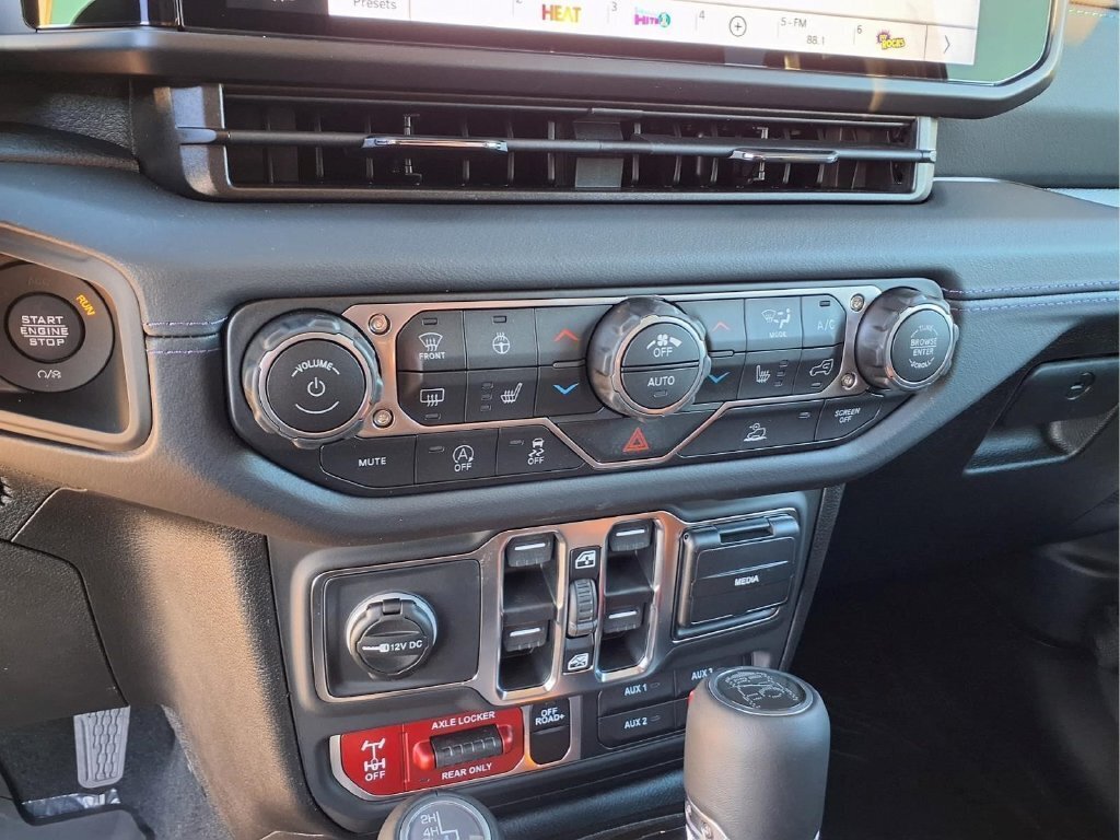 New 2026 Jeep Gladiator Mojave AWD/4WD image 22