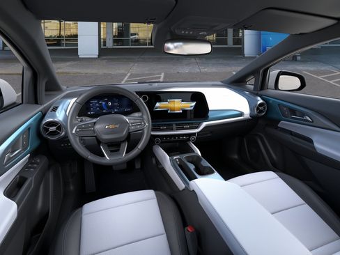 New 2026 Chevrolet Equinox EV LT AWD/4WD image 16