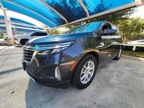 Used 2023 Chevrolet Equinox LT w/ Driver Convenience Package FWD image 2
