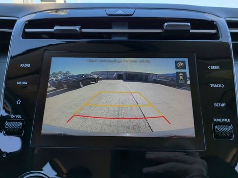 Used 2024 Hyundai Tucson SE image 23